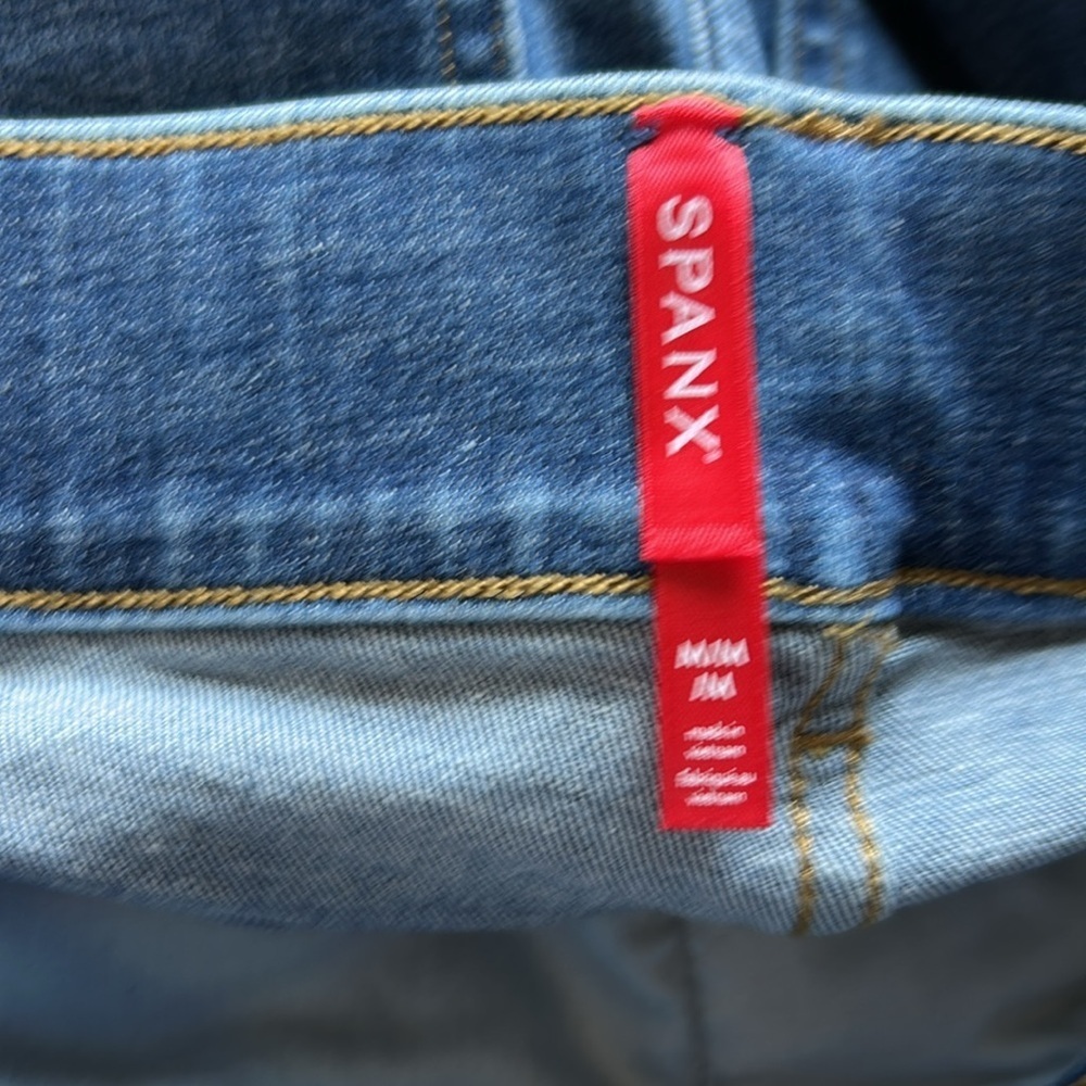 Spanx Cropped Wide Leg Jean Shaded Blue Shapewear Pockets High Rise sz M NEW - Picture 8 of 11